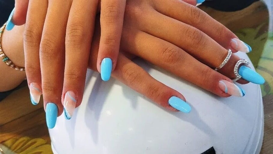 Js  nail care, bilde 1