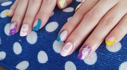 Js  nail care, bilde 2