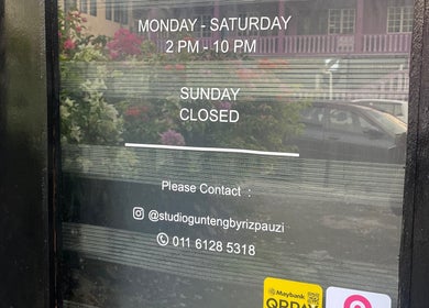 Entrance hours of StudioGunteng, Cheras, Wilayah Persekutuan Kuala Lumpur, MY, showing business hours and contact info.