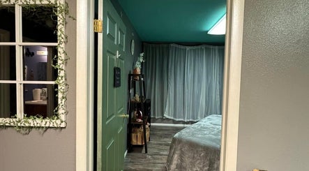 Zen Den image 3