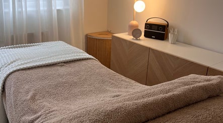 AR Massage Therapy image 2