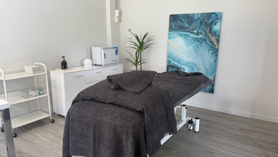 Serene massage room at Massage Relax Restore Townsville in Garbutt, Queensland, AU with calming decor.