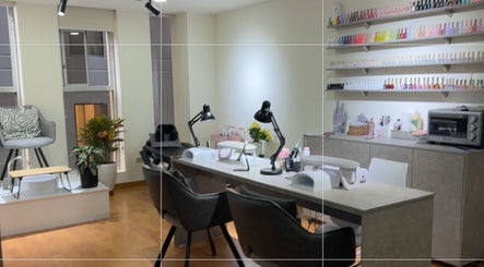 Cristy Villalobos (Nail Studio)