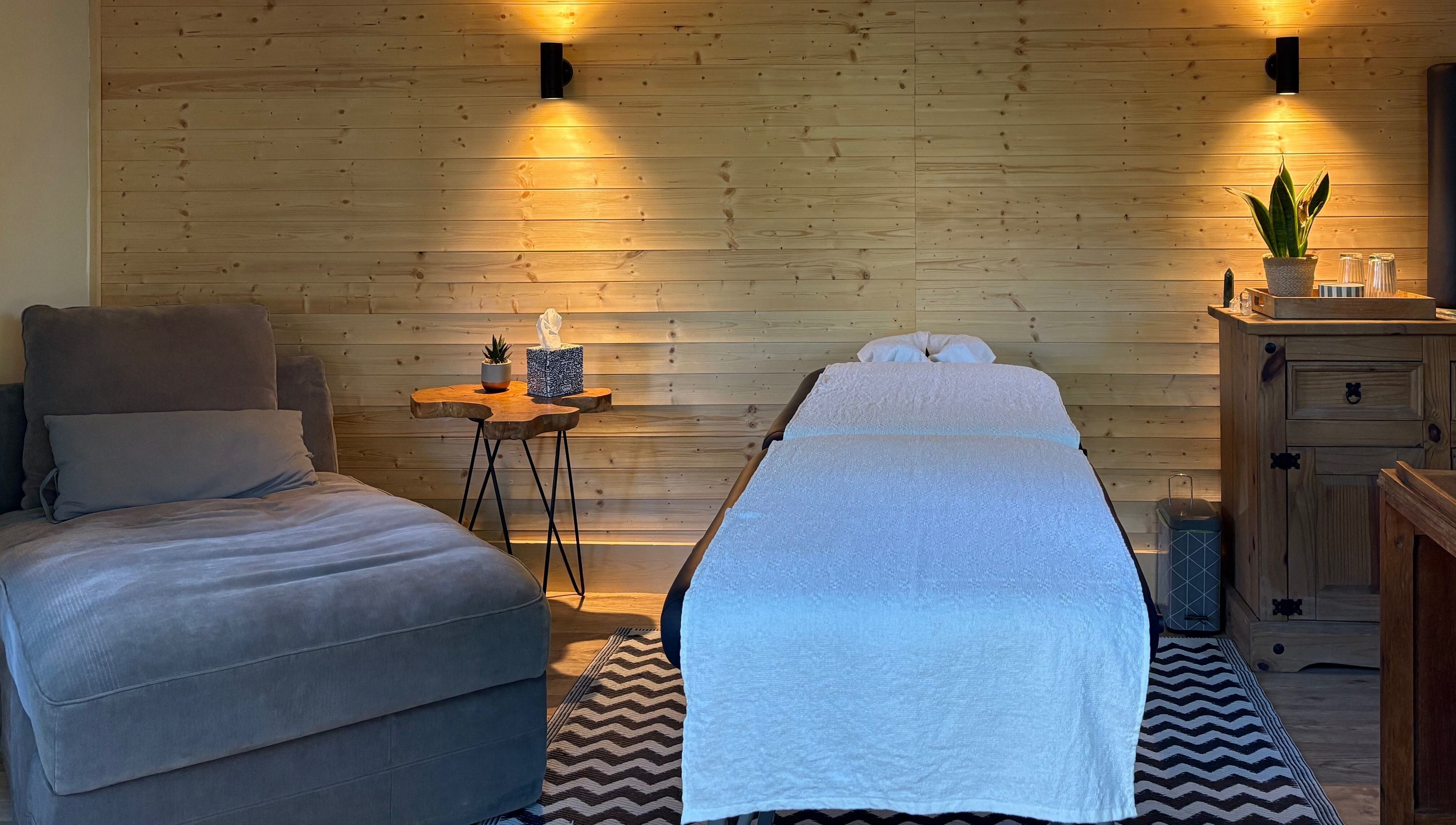 Tranquil therapy room at Frequency Health, Saint Leonard’s on Sea, England, GB with cozy lighting and decor.