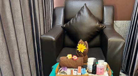 Gambar Chandra In Spa Massage And Reflexology 3
