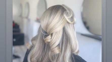 Stunning blonde curls styled at Luxe Hair Studio, Edinburgh, Scotland, GB.