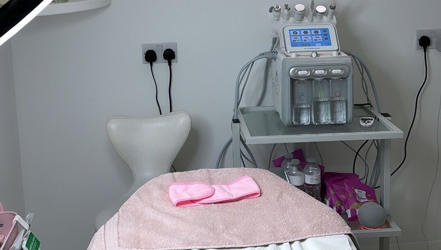 4UCLINIC image 1