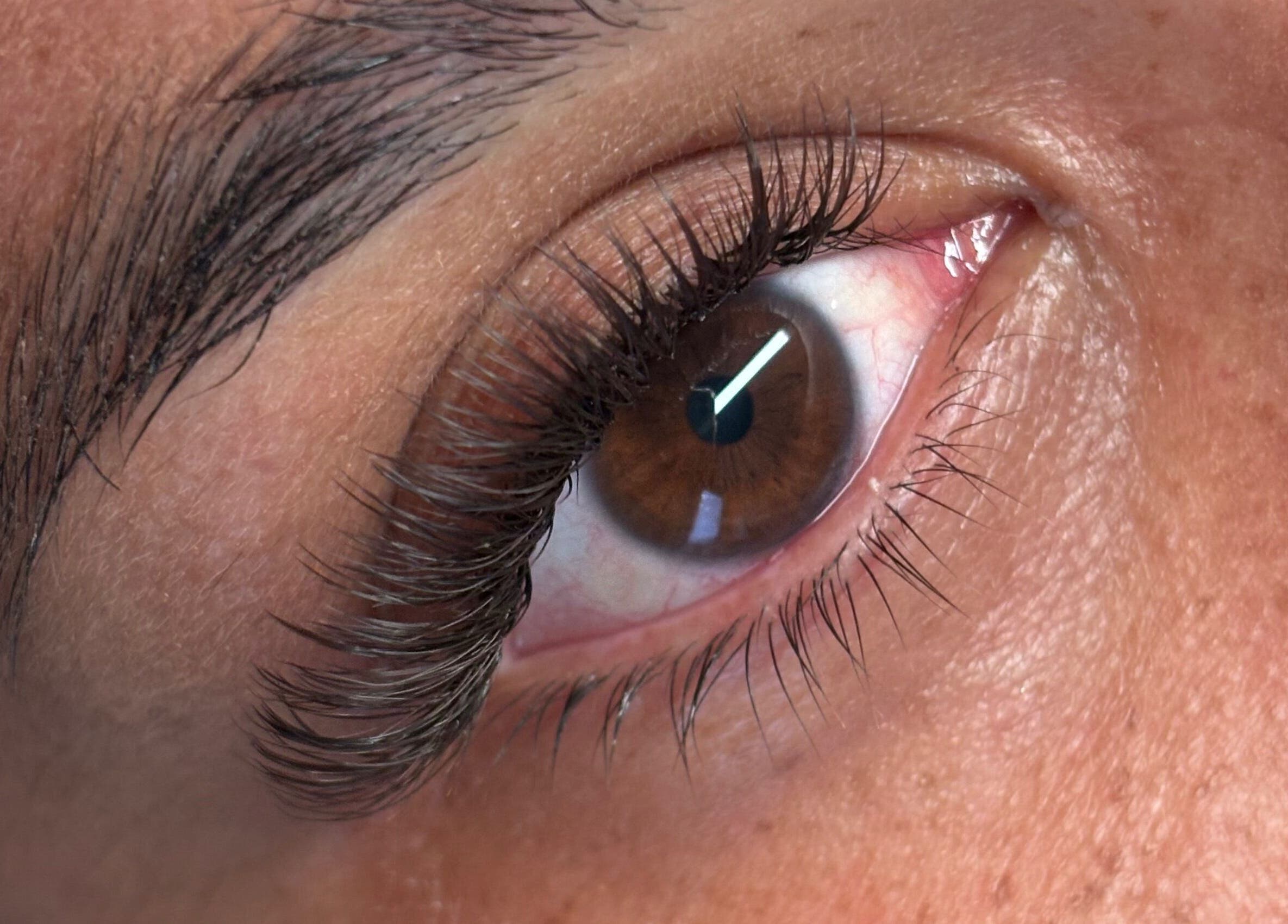 Cils magnifiquement rehaussés chez LABOTÉE, L'étang-salé, Saint-pierre, RE, offrant un look élégant.