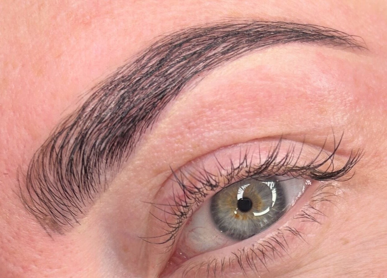 Close-up of expertly shaped eyebrow from Tru.Beautea, Barton Seagrave, England, GB.