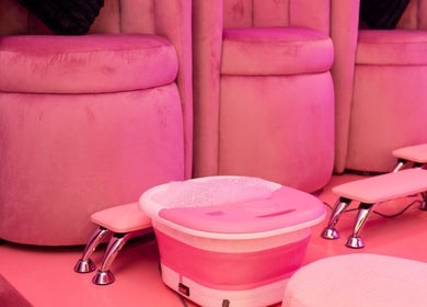 Luxury pink pedicure chairs at Kikki & Co Beauty Bar, Cape Town, Western Cape, ZA.