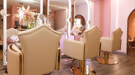 صورة Luna Beauty Concept 2