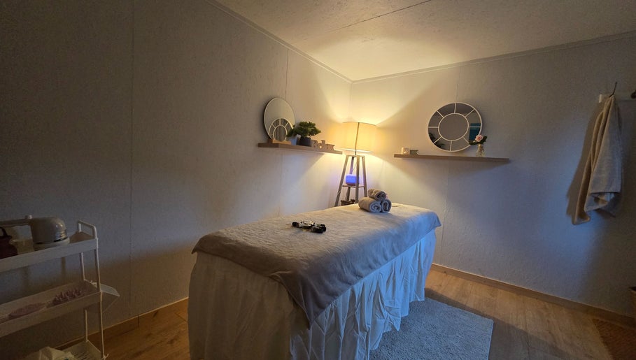 Healing Tree: Spa Therapy imej 1