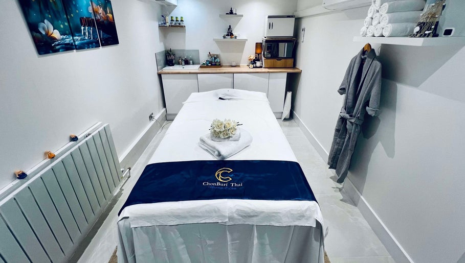 Chonburi Thai Massage & Spa image 1