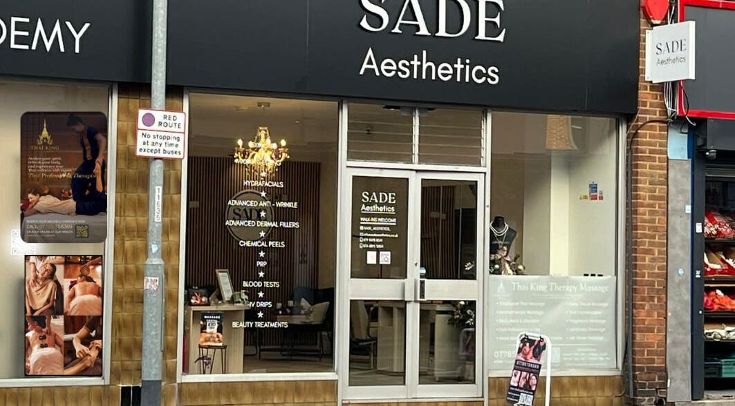 Front view of THAI KING THERAPY MASSAGE at SADE Aesthetics, Reading, England, GB, with stylish signage.