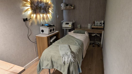 L'abeille Hair & Beauty
