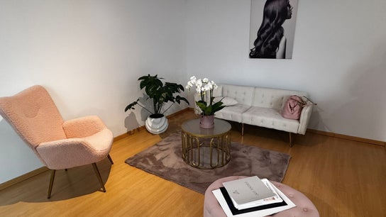 Friseurstudio by Lourdes Betancourt
