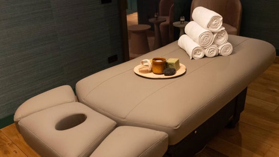 Essence Spa Sarphatistraat within the Hyatt Regency Hotel 1