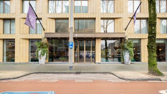 Essence Spa Sarphatistraat within the Hyatt Regency Hotel 2