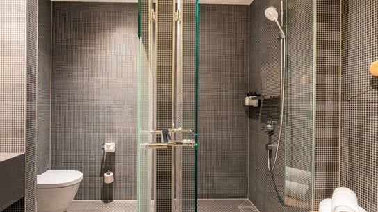 Essence Spa Sarphatistraat within the Hyatt Regency Hotel 7