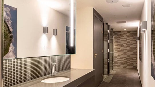 Essence Spa Sarphatistraat within the Hyatt Regency Hotel 8