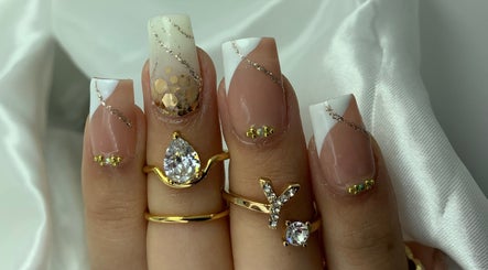 Yeye nails, bild 2