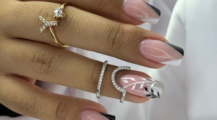 Yeye nails, bild 3