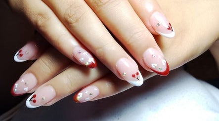 Relax nails & spa image 3