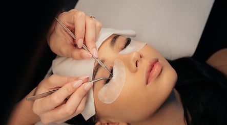 Poppys Lash & Brow Room