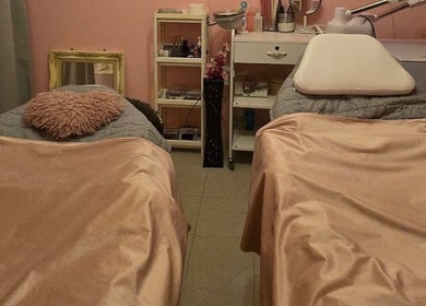 Cozy massage beds at Magnifique By Paris Jane - Ang Mo Kio, Singapore, SG create a relaxing atmosphere.