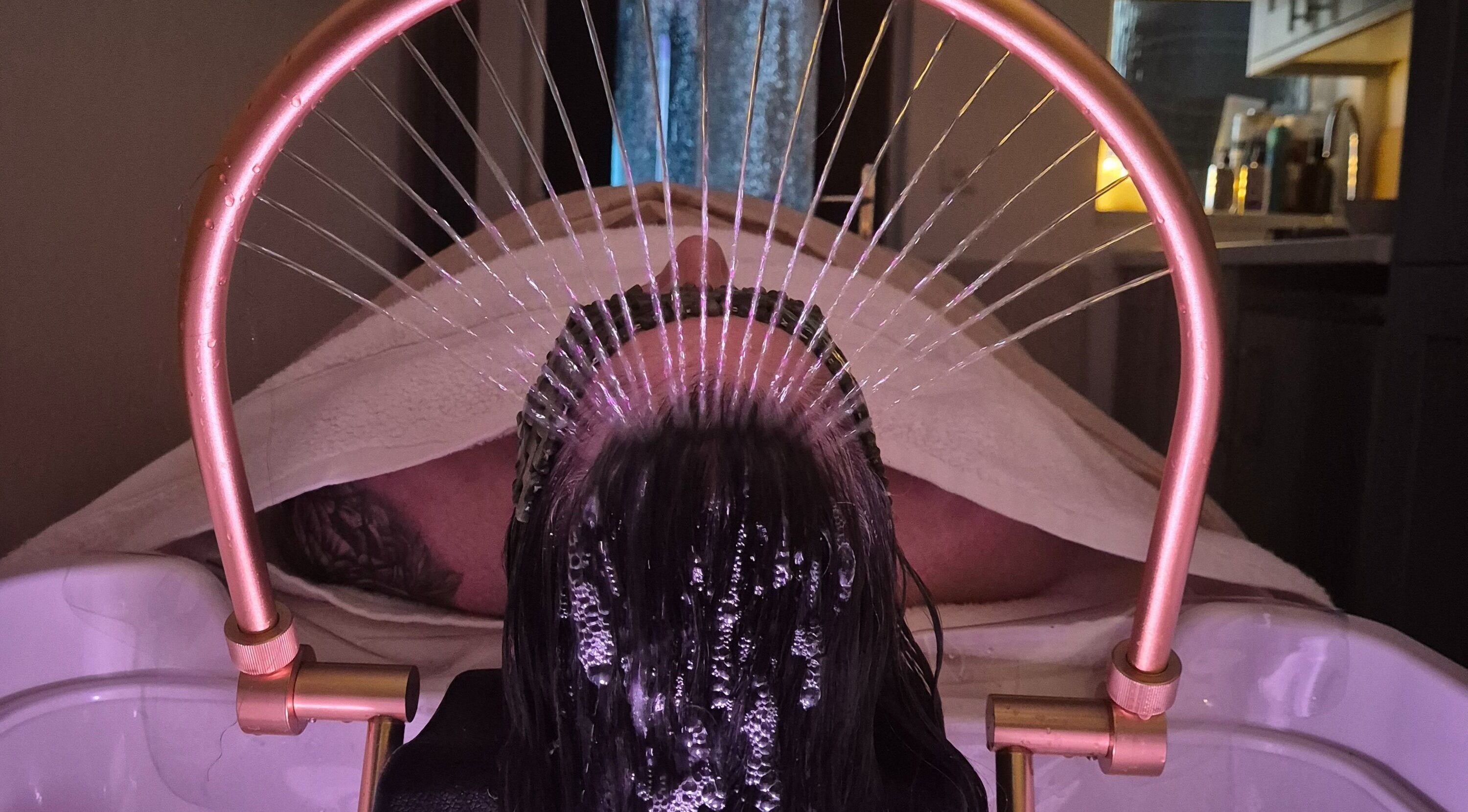 Relaxing water massage at Japanese Head Spa by Lucy Butterly in Horsham, England, GB.