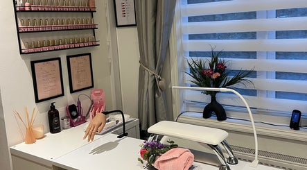 Kerry’s Nail Lounge