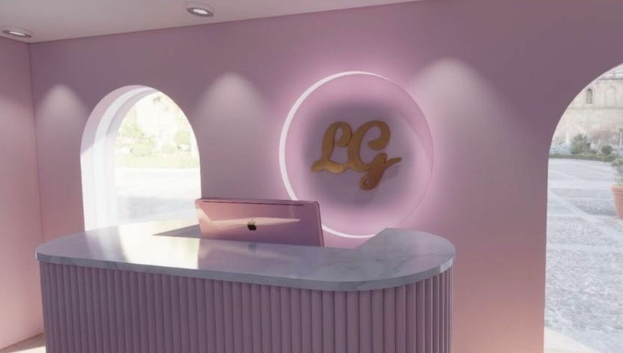 LG House of Beauty Portsmouth afbeelding 1