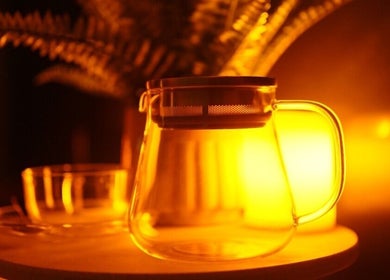 Warm ambiance with a glass teapot at Nurvana Studio, Melbourne, Victoria, AU.