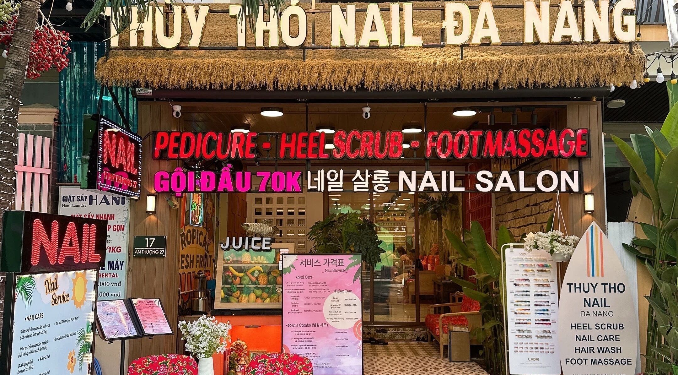 Thuỳ Thỏ Nail Đà Nẵng front view showcasing vibrant nail salon signs in Đà Nẵng, Đà Nẵng, VN.