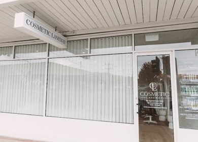 Front entrance of Mashed Nails in Melbourne, Victoria, AU, showcasing a modern, stylish salon facade.