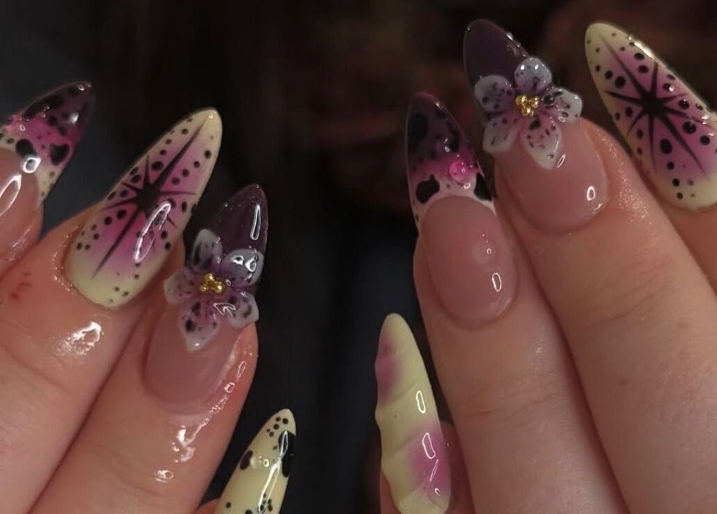 Elegant floral nail art at Mashed Nails in Melbourne, Victoria, AU, showcasing exquisite craftsmanship.