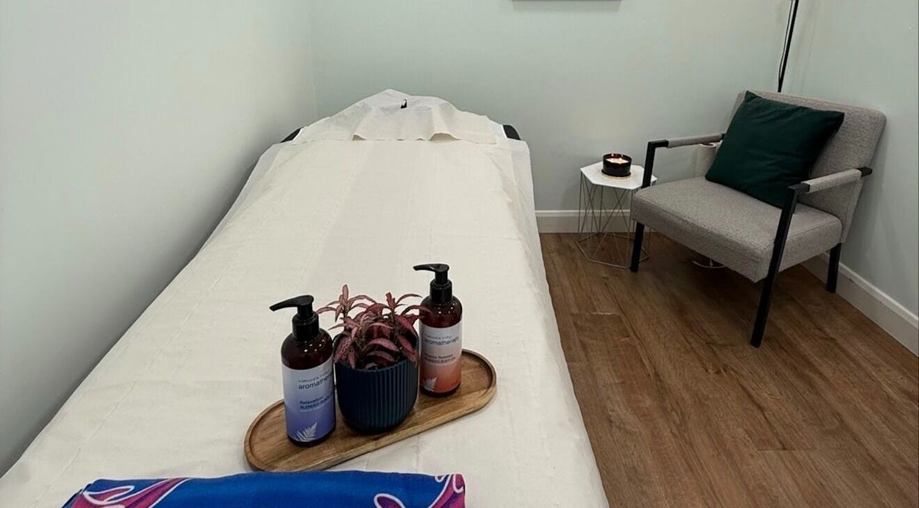 Peaceful massage room at Catching Comfort Massage, Bricklane - Aldgate East, London, England, GB.