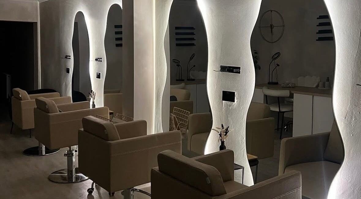 Luxe styling chairs in Custom Brow Studio, Swinton, England, GB, with chic lighting accents.