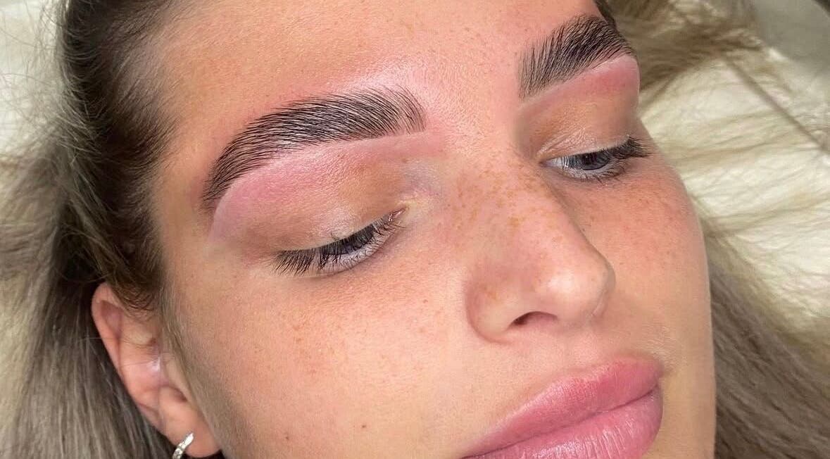 Perfectly shaped brows at Custom Brow Studio, Swinton, England, GB showcasing expert care.