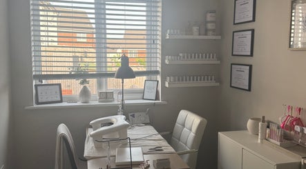 Hair & Nail Lounge By Rachel Lewis