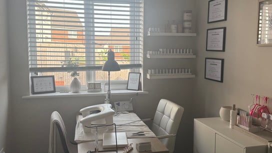 Hair & Nail Lounge By Rachel Lewis