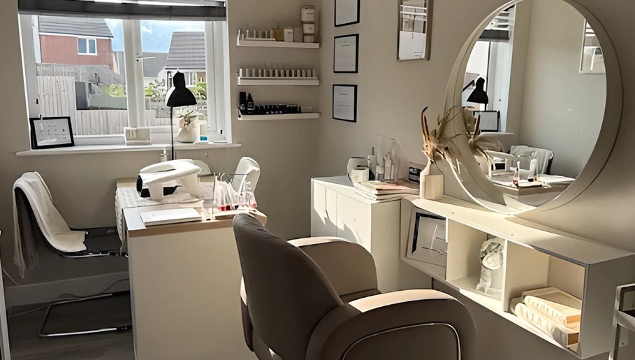 Modern beauty station at Hair & Nail Lounge By Rachel Lewis, Newton Abbot, England, GB with stylish decor.
