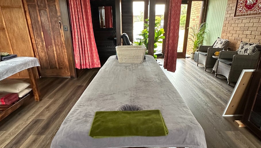 hình ảnh 1 của ZENZONE Massage & Wellness Studio