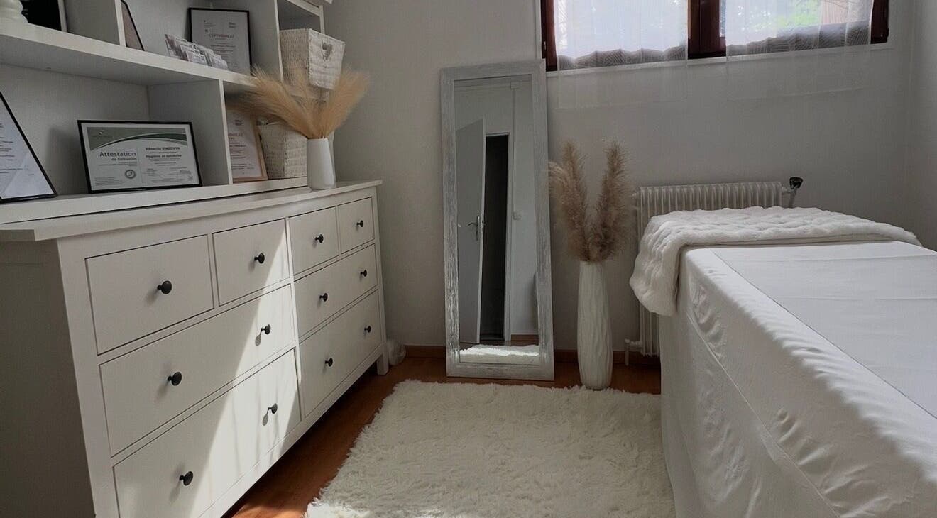 Salle paisible chez Glow&Cils - Extensions de Cils Annecy, calme et confort à Annecy, Auvergne-rhône-alpes, FR.