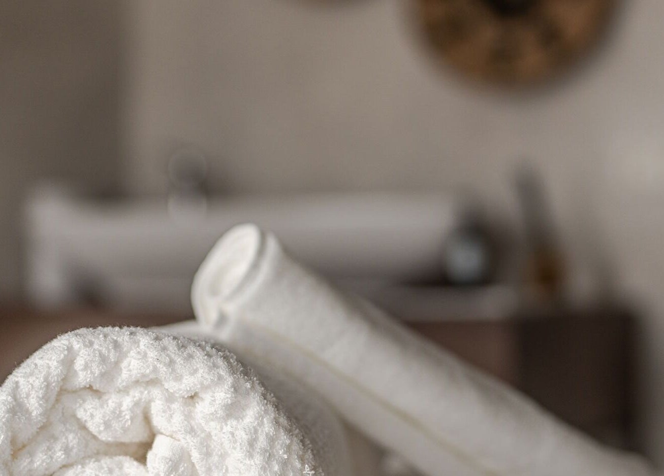 Prosoape luxoase la Dharmaland, Timișoara, Județul Timiș, RO. Confort și eleganță într-un decor de wellness.