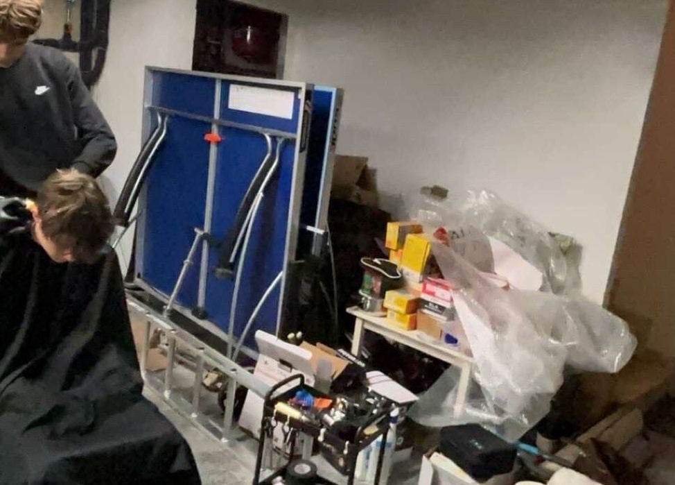 Coiffure personnalisée à Tms Cutz, Zaventem, Vlaams Gewest, BE, dans un espace moderne et accueillant.