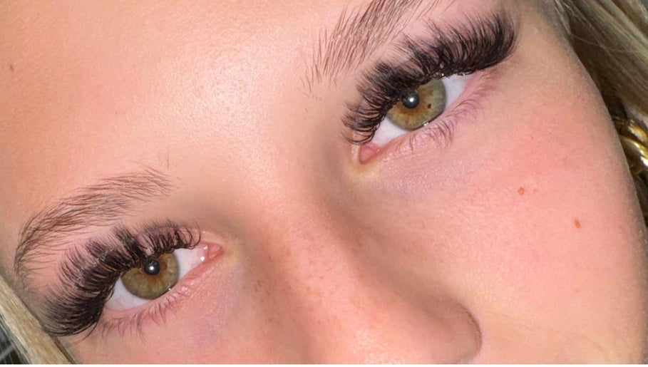 Imagen 1 de Lashes by Serenity