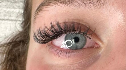 Imagen 3 de Lashes by Serenity