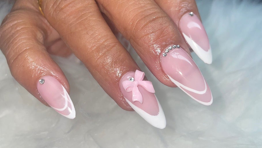 Nyla’s Nail Spa, bilde 1