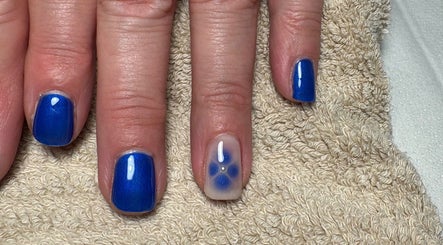 Touch and Glow image 3